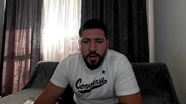 Gold Alpha Boy online show from 10-23-25, 11:42