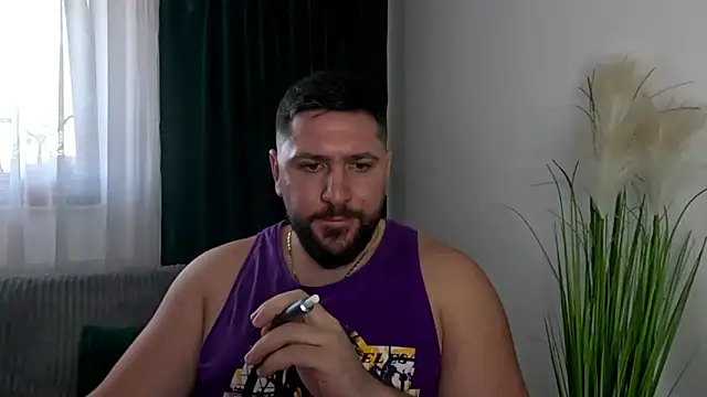 Gold Alpha Boy online show from 03-10-26, 01:48