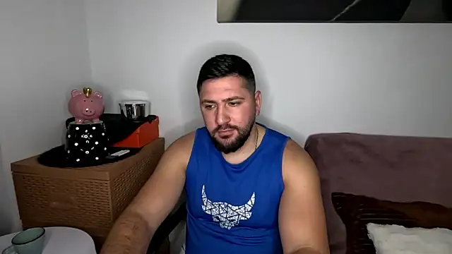 Gold Alpha Boy online show from 11-29-25, 07:52