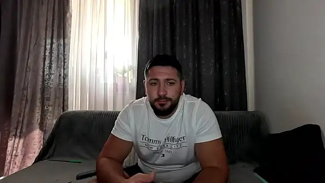Snapshot of Gold_Alpha_Boy chatting on 09-18-25, 11:13 Gold Alpha Boy online show from 09-18-25, 11:13
