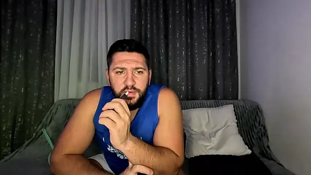 Snapshot of Gold_Alpha_Boy chatting on 10-12-25, 08:21 Gold Alpha Boy online show from 10-12-25, 08:21