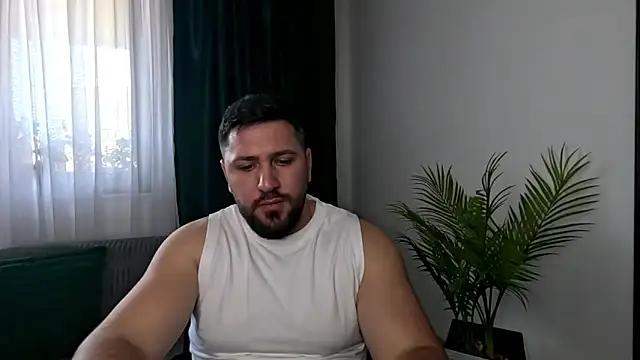 Snapshot of Gold_Alpha_Boy chatting on 05-06-26, 12:53 Gold Alpha Boy online show from 05-06-26, 12:53