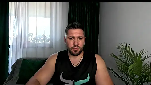 Gold Alpha Boy online show from 06-24-26, 03:54