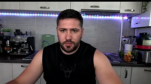Gold Alpha Boy online show from 06-18-26, 02:00