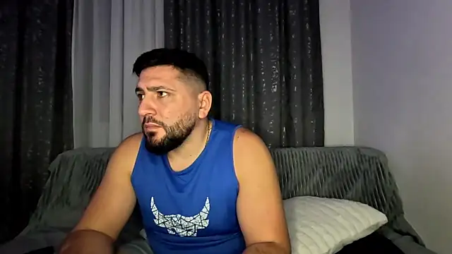 Gold Alpha Boy online show from 11-05-25, 08:56