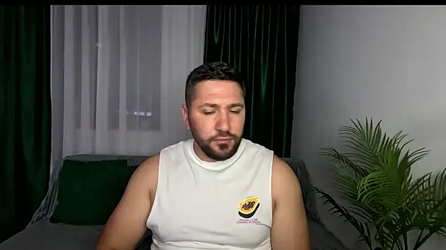 Gold Alpha Boy online show from 06-26-26, 06:58