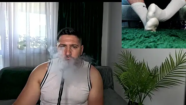 Snapshot of Gold_Alpha_Boy chatting on 06-03-26, 02:44 Gold Alpha Boy online show from 06-03-26, 02:44