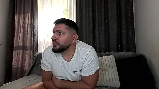 Gold Alpha Boy online show from 11-25-25, 11:10