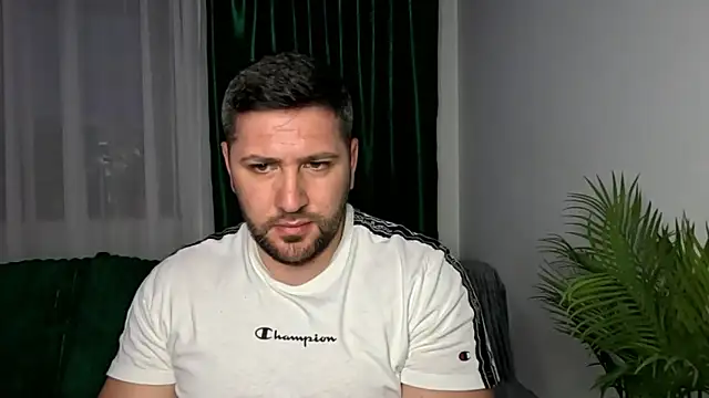 Snapshot of Gold_Alpha_Boy chatting on 05-18-26, 06:12 Gold Alpha Boy online show from 05-18-26, 06:12