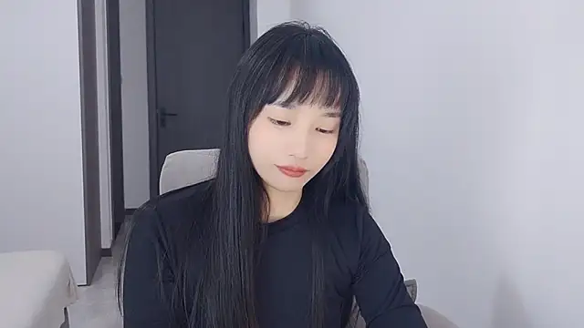 Snapshot of Lisa-3333 chatting on 11-01-25, 01:49 Lisa-3333 online show from 11-01-25, 01:49