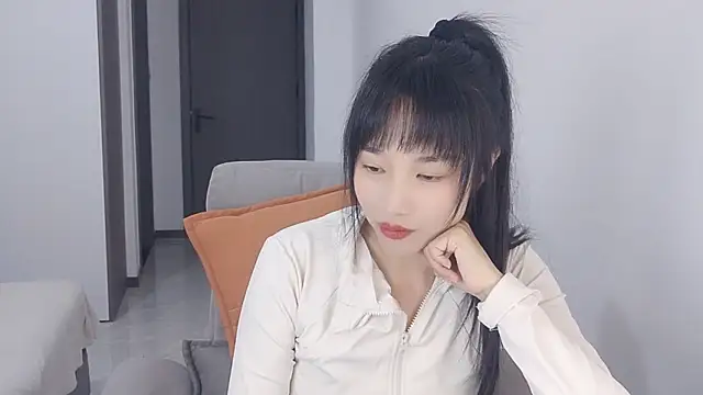 Snapshot of Lisa-3333 chatting on 11-11-25, 01:39 Lisa-3333 online show from 11-11-25, 01:39