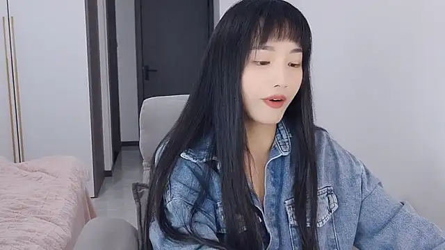 Snapshot of Lisa-3333 chatting on 01-10-26, 01:50 Lisa-3333 online show from 01-10-26, 01:50