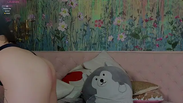 IvoryWood  online show from 03-16-26, 05:05