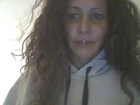 Snapshot of Bebita-zmp chatting on 05-27-26, 12:20 Bebita-zmp online show from 05-27-26, 12:20