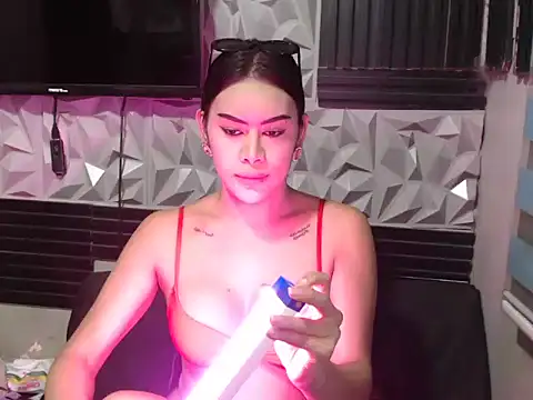 Snapshot of hechanovaa chatting on 09-09-25, 09:35 hechanovaa online show from 09-09-25, 09:35