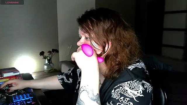 Romy Addams online show from 10-30-25, 02:36