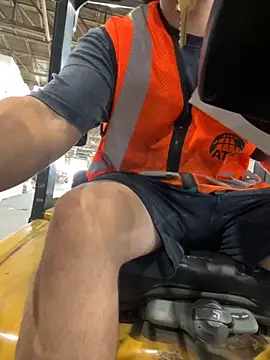 PuttieIn online show from 09-29-25, 04:01