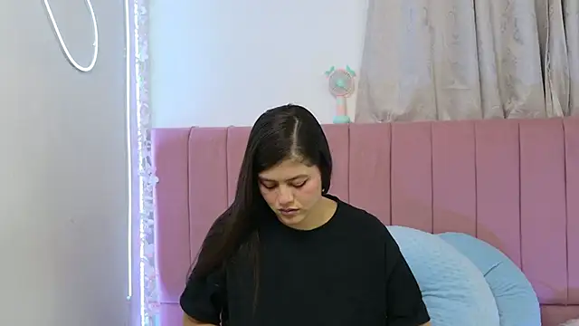 sukilove18 online show from 09-20-25, 11:21