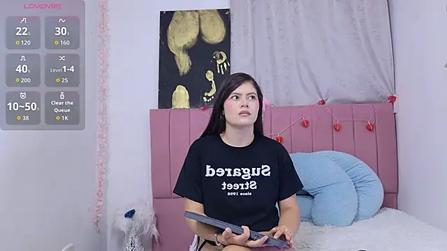 Snapshot of sukilove18 chatting on 02-25-26, 11:37 sukilove18 online show from 02-25-26, 11:37