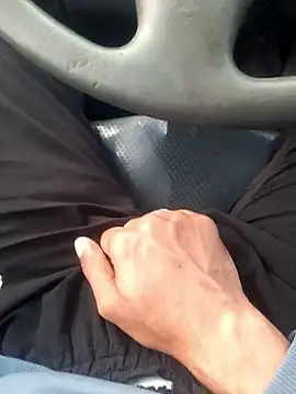 Snapshot of randheerthakur_ chatting on 01-14-26, 12:53 randheerthakur online show from 01-14-26, 12:53