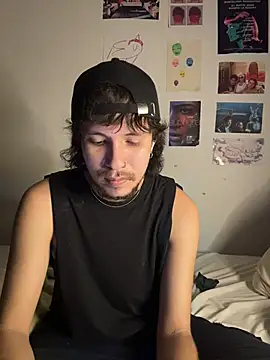 Snapshot of Luxx_14 chatting on 01-10-26, 09:37 Luxx 14 online show from 01-10-26, 09:37