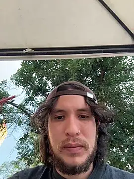 Snapshot of Luxx_14 chatting on 11-20-25, 10:09 Luxx 14 online show from 11-20-25, 10:09