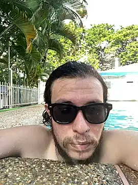 Snapshot of Luxx_14 chatting on 11-30-25, 09:26 Luxx 14 online show from 11-30-25, 09:26