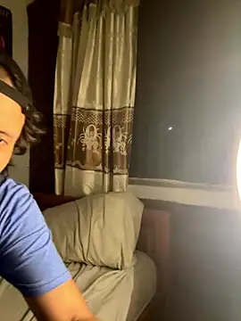 Snapshot of Luxx_14 chatting on 01-13-26, 12:15 Luxx 14 online show from 01-13-26, 12:15