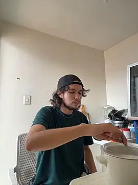 Luxx 14 online show from 03-21-26, 06:01