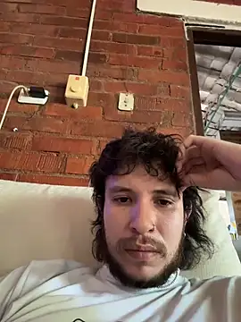 Snapshot of Luxx_14 chatting on 12-13-25, 08:04 Luxx 14 online show from 12-13-25, 08:04