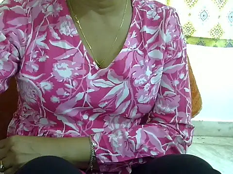 CHAMELI4747 online show from 03-12-26, 07:45