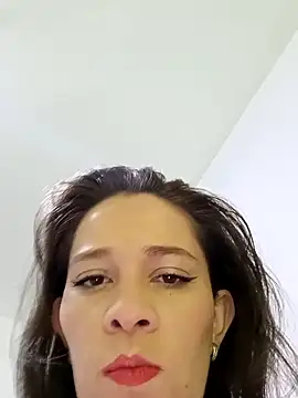 Snapshot of Isabella5_Brown_ chatting on 09-19-25, 04:00 Isabella5 Brown  online show from 09-19-25, 04:00