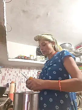 ISHANI-SINGH online show from 11-30-25, 03:46