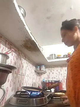 ISHANI-SINGH online show from 02-12-26, 02:44