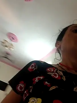 ISHANI-SINGH online show from 04-10-26, 02:51