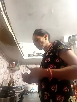 ISHANI-SINGH online show from 04-10-26, 03:19