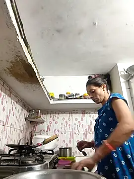 ISHANI-SINGH online show from 04-02-26, 03:41