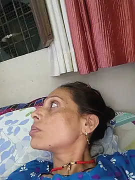 Snapshot of ISHANI-SINGH chatting on 06-12-26, 02:15 ISHANI-SINGH online show from 06-12-26, 02:15