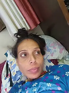 Snapshot of ISHANI-SINGH chatting on 06-10-26, 03:24 ISHANI-SINGH online show from 06-10-26, 03:24