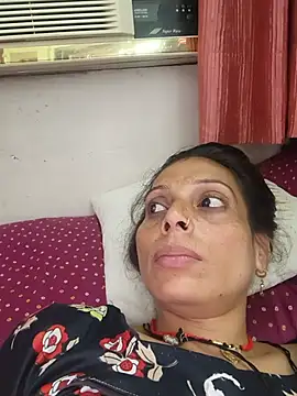 Snapshot of ISHANI-SINGH chatting on 07-13-26, 01:10 ISHANI-SINGH online show from 07-13-26, 01:10