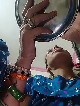 Snapshot of ISHANI-SINGH chatting on 06-15-26, 03:01 ISHANI-SINGH online show from 06-15-26, 03:01