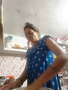 Snapshot of ISHANI-SINGH chatting on 07-06-26, 02:18 ISHANI-SINGH online show from 07-06-26, 02:18