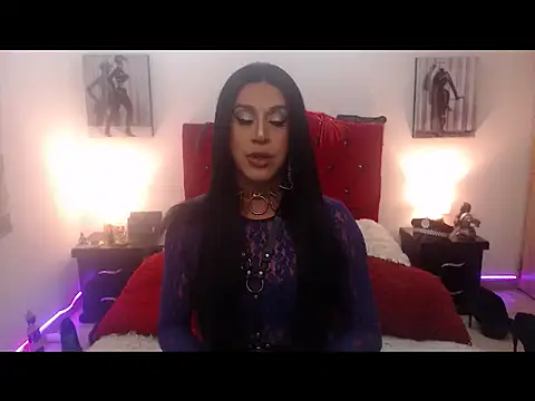 Snapshot of CharlotteBrooks chatting on 04-21-26, 10:27 CharlotteBrooks online show from 04-21-26, 10:27