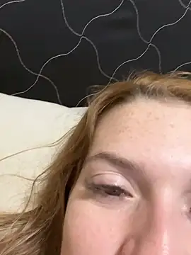 Snapshot of SafadaJS chatting on 02-17-26, 06:22 SafadaJS online show from 02-17-26, 06:22