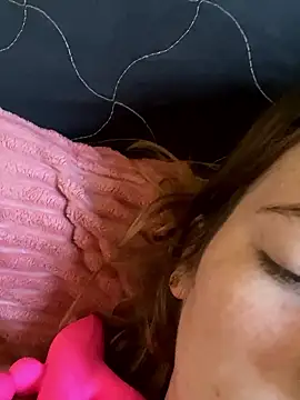 Snapshot of SafadaJS chatting on 01-15-26, 01:25 SafadaJS online show from 01-15-26, 01:25