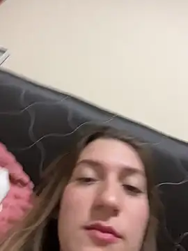 Snapshot of SafadaJS chatting on 11-20-25, 02:56 SafadaJS online show from 11-20-25, 02:56