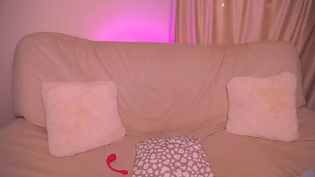 CindySparkl online show from 06-12-26, 04:10