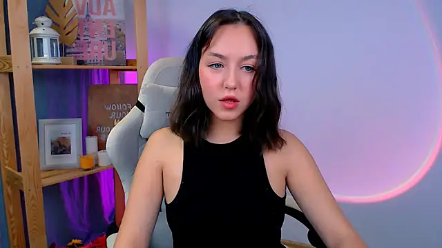 CindySparkl online show from 11-17-25, 07:12