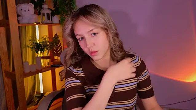 CindySparkl online show from 05-31-26, 04:18