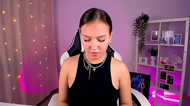 CindySparkl online show from 10-05-25, 04:25